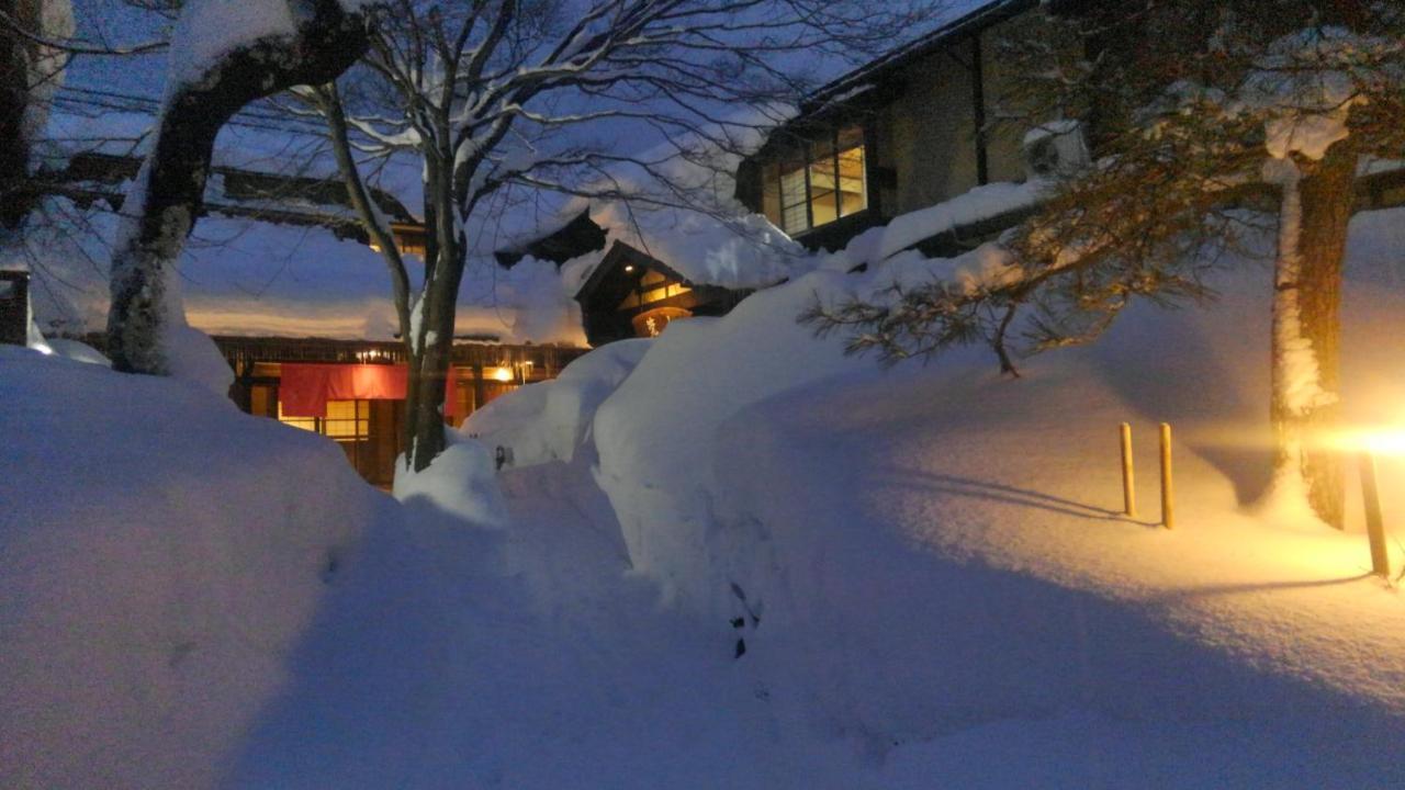 Super Hydrogen Rich Spa Yado Kanzan Minakami Exterior photo